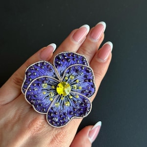 Pansy Brooch, Beaded Viola Pin, Handmade Flower Brooch, Embroidered Jewelry, Gift For Mom, Spring Summer Accessory, Ukrainian Brooch