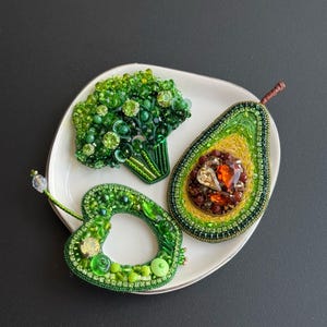 Avocado Brooch, Broccoli Brooch, Green Apple Pin, Beaded Vegetable Jewelry, Healthy Food Gift, Fruit And Veggie Accessories