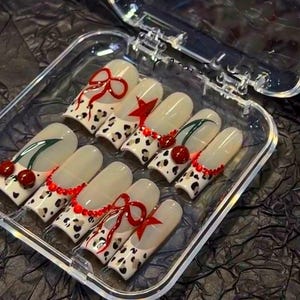 Trendiger 3D Blumennagel für Sommer Mittlerer Almond Press On Nail, Custom Design Nailart, Fake,Flase Nagel Geburtstagsnagel, Kirsche Nägel, Rote Nägel