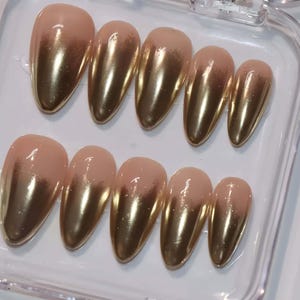 Stylish Gold shinningnail ,for Summer Medium Almond Press On Nail, Custom Design Nail Art, Fake,Birthday Holiday Vacation Nail,Gift
