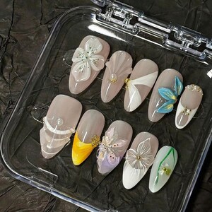 Unghie estive eleganti con fiori, unghie acriliche dipinte a mano personalizzate, unghie da gatto, unghie pressate 3D, unghie pressate alla francese, nail art, regalo per ragazze,