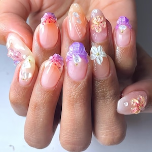 Unghie da sposa, unghie acriliche personalizzate dipinte a mano, unghie floreali, unghie pressate 3D, unghie floreali, unghie pressate a fiori, nail art con effetto ombre, regalo per ragazze