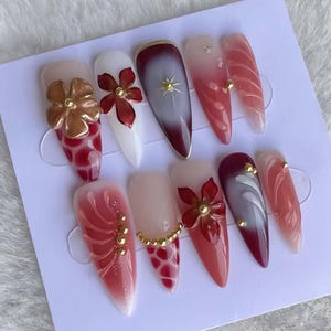 Stylished 3D Flower Nail for Summer Medium Almond Press On Nail, Custom Design Nail Art, Fake,Flase Nail Birthday Holiday Vacation Nail,Gift