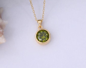 14K Solid Gold Bezel Round Peridot Necklace, August Birthstone Pendant