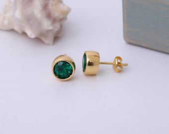 Round Emerald Bezel Stud Earrings in 14K Solid Gold, May Birthstone Charm, Perfect Gift for Christmas, Mother&#39;s Day and Special Occasions