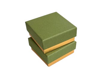 Green & Gold Jewelry Gift Box: Velvet Insert, Rigid Packaging