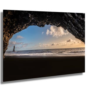 Spiaggia di sabbia nera di Reynisfjara, Islanda, faraglioni, troll folcloristici, fotografia artistica, decorazione murale, arte murale, carta/tela/metallo/acrilico