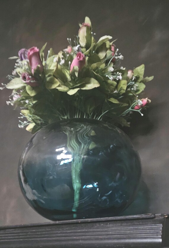 ヴィンテージ、ブルー、ガラスの丸型花瓶。 - Etsy 日本