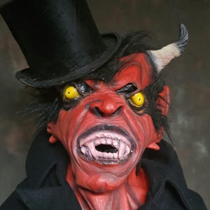 Vintage Heavy Latex Rubber Gothic Horror Spooky Halloween Theatre Costume Mask