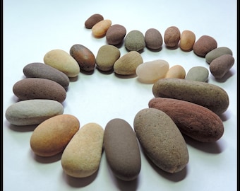 26 oval BEACH STONES for crafting, mosaics, collages, jewelry making and lots of projects, crafts / B90