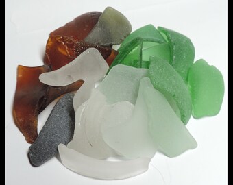 Mix colored Curved SEA GLASS parts of old bottles and jars Good quality 26 / For crafts and jewelry / DD3