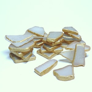 Thick Flat beach SEA GLASS shards for party, wedding, guest book, and bridal shower decor / Lot of 12 pcz /Golden Touch /CC80