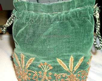 Vintage HANDMADE Green  Velvet PURSE, EMBROIDERED Gold Thread -Flowers-Fantastic work as on the French Academy's costume- no missing, fresh