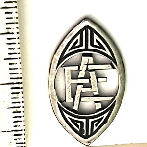 Vintage AE ou EA - Art Déco - Feito à mão - Marca do estado francês para letras recortadas em prata maciça - para serem colocadas em uma pulseira, pingente, bolsa.