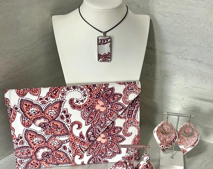 Clutch and Jewelry set
