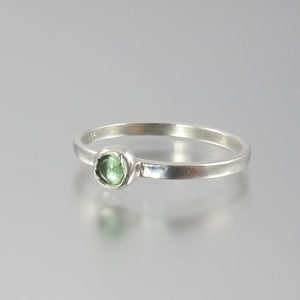 RARE mint Merelani green garnet sterling silver ring size 6 to 6.5 image 1