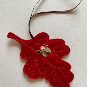 Felt Oak Leaf Ornament with Jeweled Insect, Hand Sewn, Hand Beaded image 2