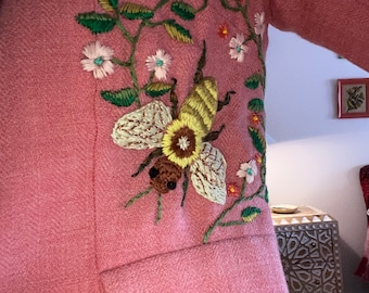 Hand Embroidered Vintage Wool Blazer S/M, Pink Wool Jacket with Bee Embroidery