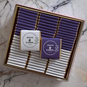 50 Personalized Wedding Chocolate Favors for Guest, Mini Chocolate Favors, Gold or Silver Foil Milk Chocolate, Wedding Table Decor