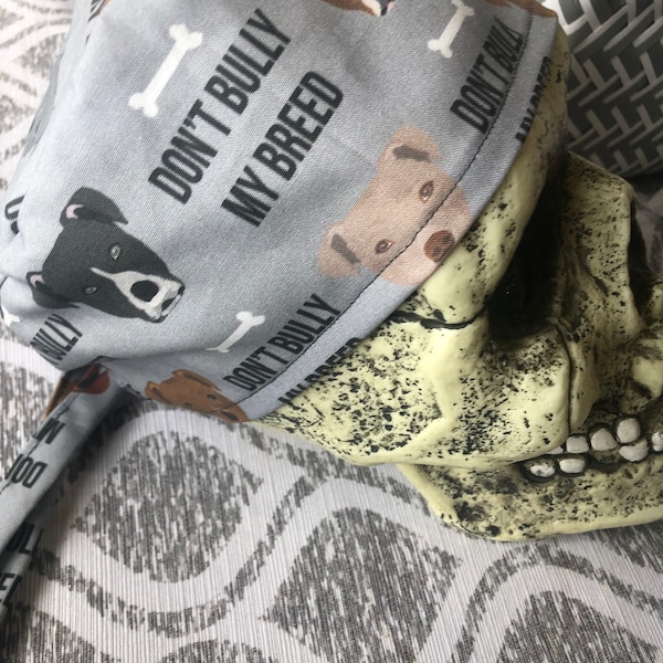 Gorro quirúrgico con estampado de pitbull: para enfermeras, veterinarios y técnicos; con lazo ajustable.