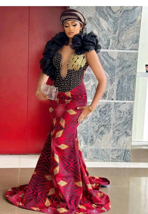 nigerian mermaid dress Handmade Nigerian Lace Mermaid Dress: African Wedding Gown