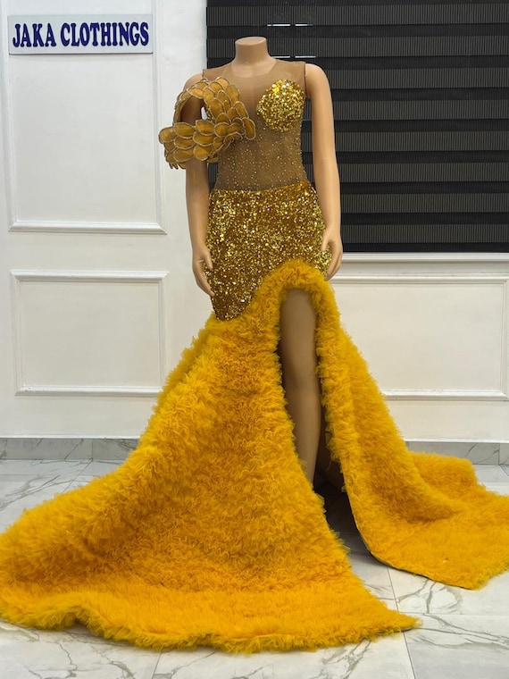 Handmade Sequin Corset Mermaid Dress: 3D Prom Gown Handmade Sequin Corset Mermaid Dress: 3D Prom Gown
