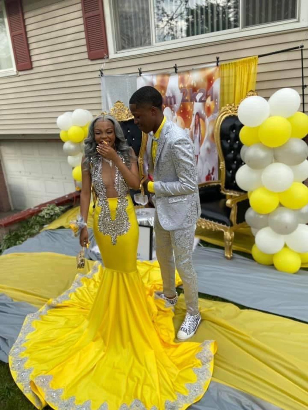 Yellow Lace-Up Mermaid Prom Dress with Appliques main image 0