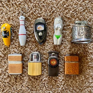 Vintage (1980-2000er Jahre) Einzigartige Neuheit Zigarettenanzünder | Vintage Feuerzeuge | Kitschige Geschenke | Sie wählen [Gebraucht / Ungetestet]