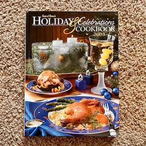 Vintage (2003) Taste of Home&#39;s Holiday & Celebrations Hardcover Cookbook | Various Holiday Recipes [Pre-Owned]