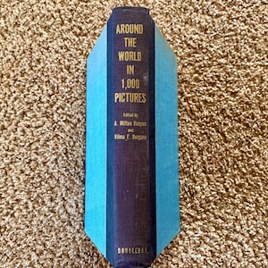 Vintage (1954) &quot;Auf der ganzen Welt in 1.000 Bildern&quot; Blaues Hardcover Buch | Reisetagebuch [Gebraucht]