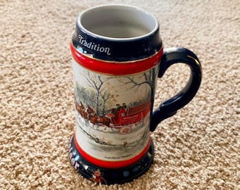 Jarra de cerveza extragrande Budweiser "An American Tradition" vintage de 1993 / Anheuser-Busch