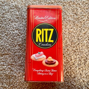 Vintage (1986) Limited Edition Nabisco Ritz Crackers 16oz. 10