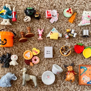 Vintage Mini-prydnadssaker: Dockhus, Skrivarbricka och Hylladekor