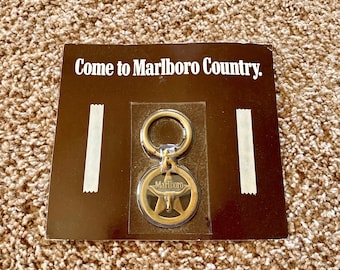 キーチェーン　キーホルダー　キャメル　ヴィンテージ　牛　レザー　メンズ　韓国 真鍮 キーホルダー（ラクダ）らくだ 駱駝 フタコブラクダ キャメル