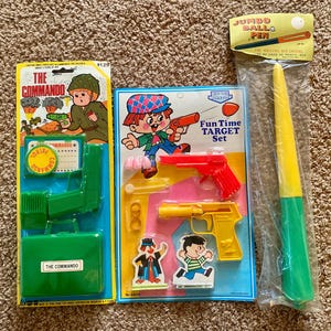Novidades e brinquedos vintage (anos 1960) de loja de artigos usados | Brinquedos retrô dos anos 60 | Você escolhe [lacrado]