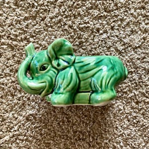 Vintage (1960s) Emerald Green Lucky Baby Elephant Majolica Ceramic Planter / Statue | Good Luck Home Decor [Pre-Owned]
