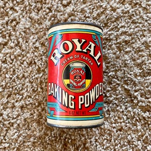 Vintage (1963) Royal Cream of Tartar Baking Powder Midcentury Tin | Vintage Tins | Vintage Baking [Pre-Owned]