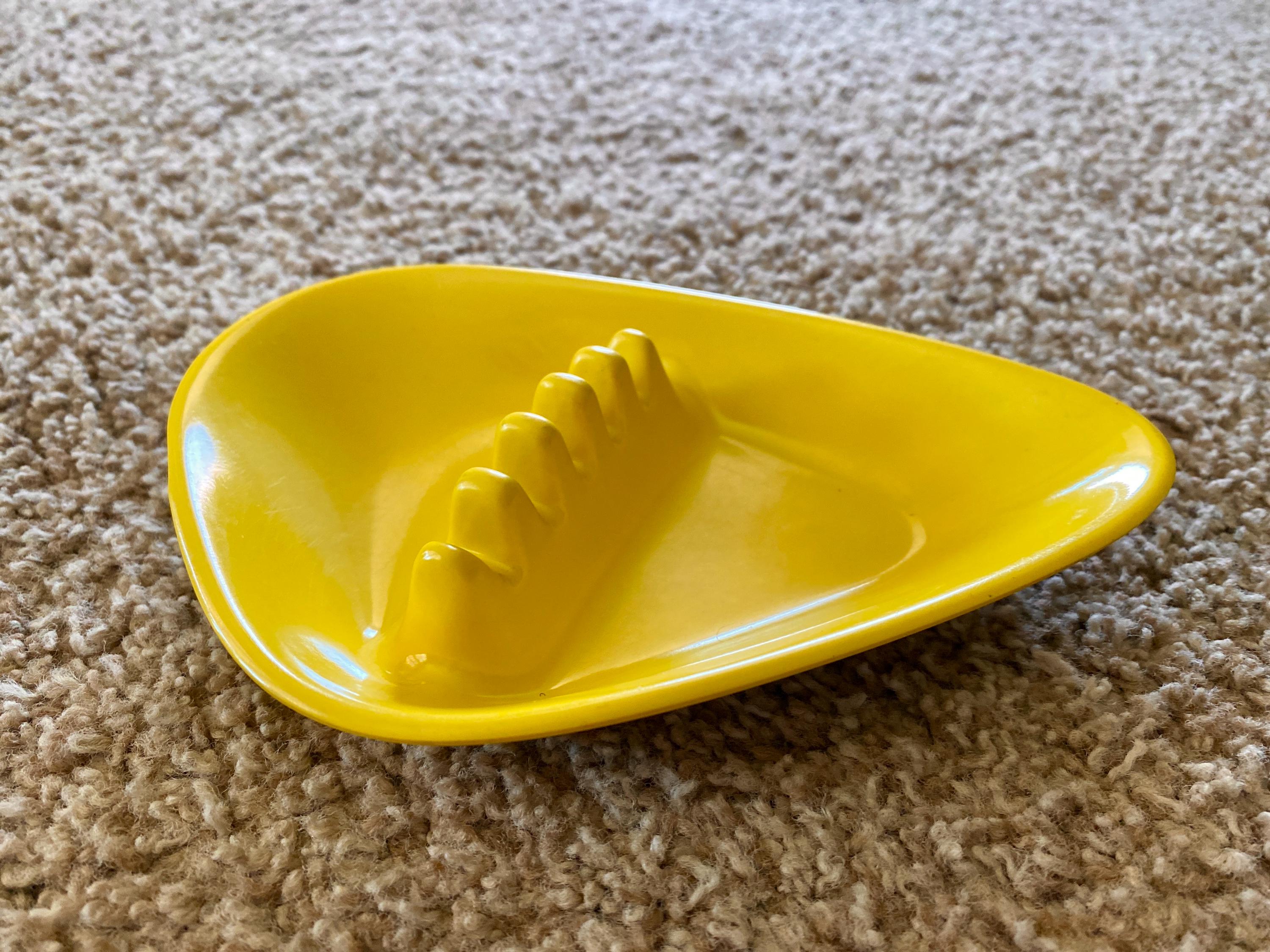 Vintage 1960s Melamine Boomerang Ashtray: Midcentury Modern