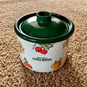 Vintage (1988) The Rival Co. 16oz. &quot;Little Dipper&quot; Small Crockpot Electric Stoneware Slow Cooker | Vegetable Design [Pre-Owned / Works]