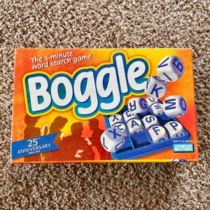 Vintage (1996) &quot;Boggle&quot; Word Board Game | Parker Brothers Vintage Games | Family Game Night [Pre-Owned / Complete]