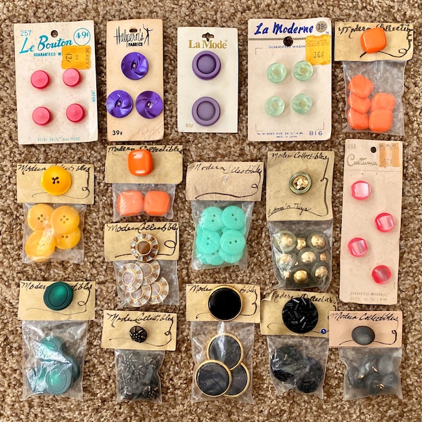 Vintage Retro Fashion Buttons: 1950s-70s New Old Stock