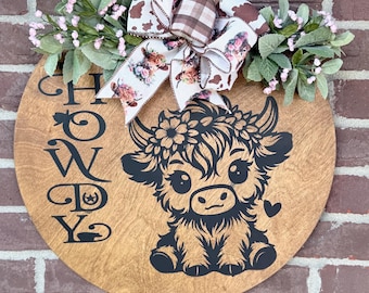 Howdy highland cow wooden sign 18”