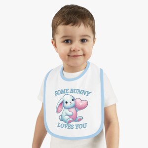 気まぐれなベビービブ - 愛らしいウサギのデザイン、かわいい幼児向けギフト、ベビーシャワーの必需品、イースタービブ、ウサギの愛のビブ
