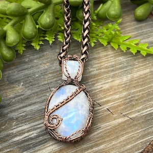 Genuine Rainbow Moonstone Necklace, Pendant, Copper, Wire Wrapped,Free USA Shipping, Gift, Artisan Jewelry Bild 1