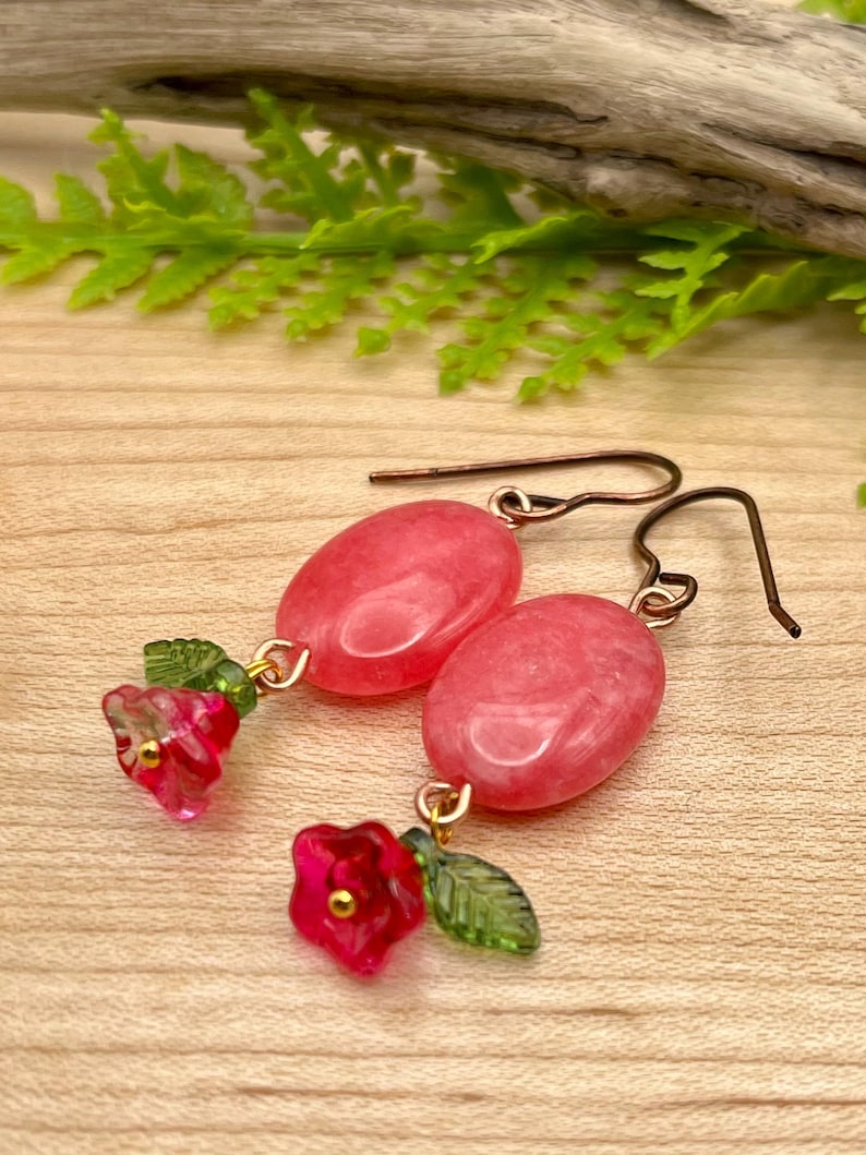 hot-pink-quartz-dangle-earrings-wire-wrapped-czech-glass-floral-blooms