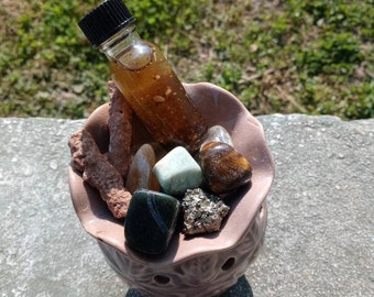 Blessed Hoodoo Money Oil with Cinnamon and Mandarin -- 100% Handcrafted for Prayer, Ritual, Money, Divination, Massage, Bath and Body