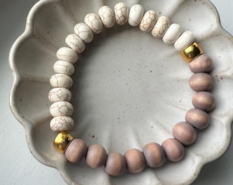 Handmade Bead Bracelet- Customizable jewelry- Colorful Stretch Bracelet- Perfect Gift for Her.