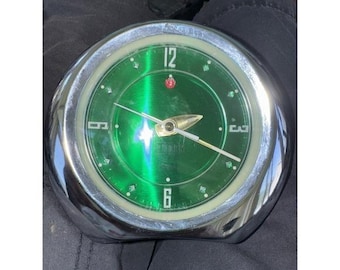 Vintage Alarm Clock Emerald Green Dial Chrome Umbra Shanghai China 1970's