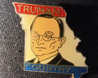 Truman Country Pin Vintage & Gold Tone