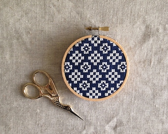 White & Navy Patterned Embroidery Hoop / Cross Stitch Art